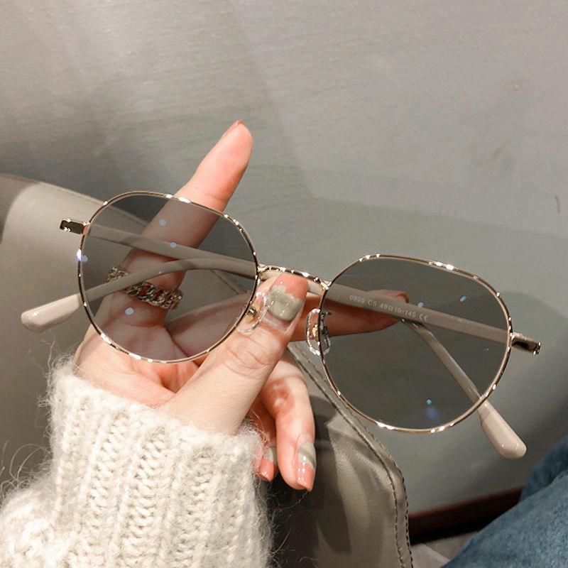 Farbwechselnde Blaulichtfilter-Myopiebrille für Damen - Trendiger koreanischer Stil, verbessert die Gesichtsform, No-Makeup-Look.