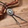 Herren Western Verstellbare Bolo Krawatte mit Metallblume Geflochtenes Lederseil Krawatte Hemdkragenkette Schmuck Halskette