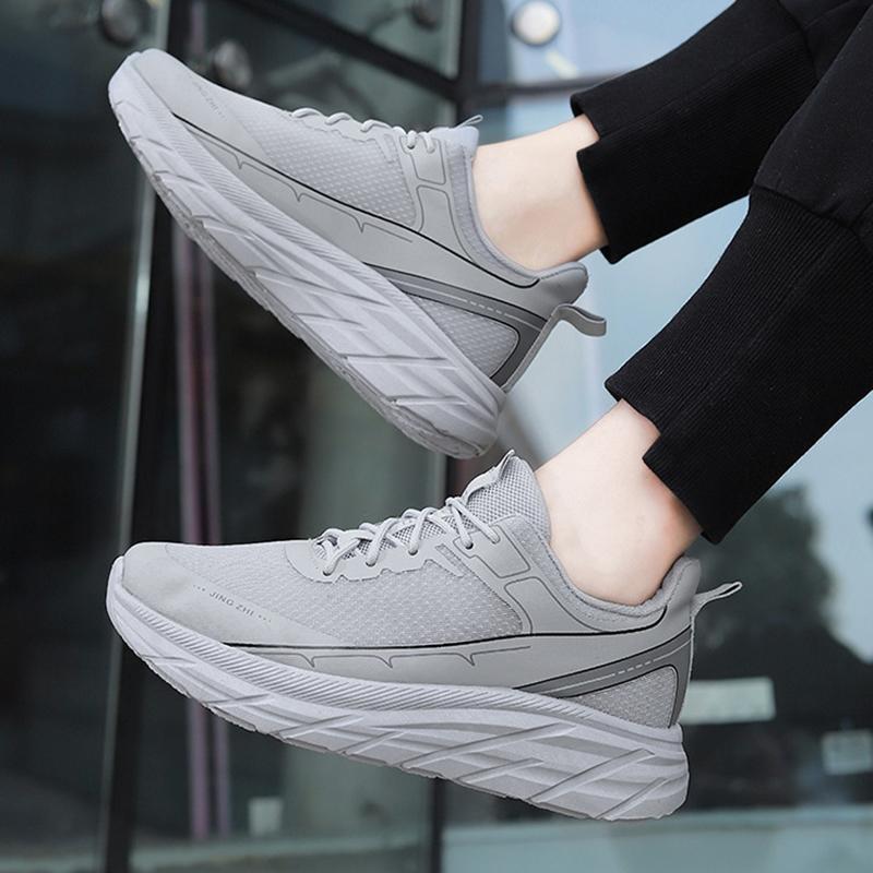 Outdoor Men Shoes Breathable Man Classic Running Sneakers For Man Outdoor Light Comfortable Athletic Tennis Training Sport Shoes
