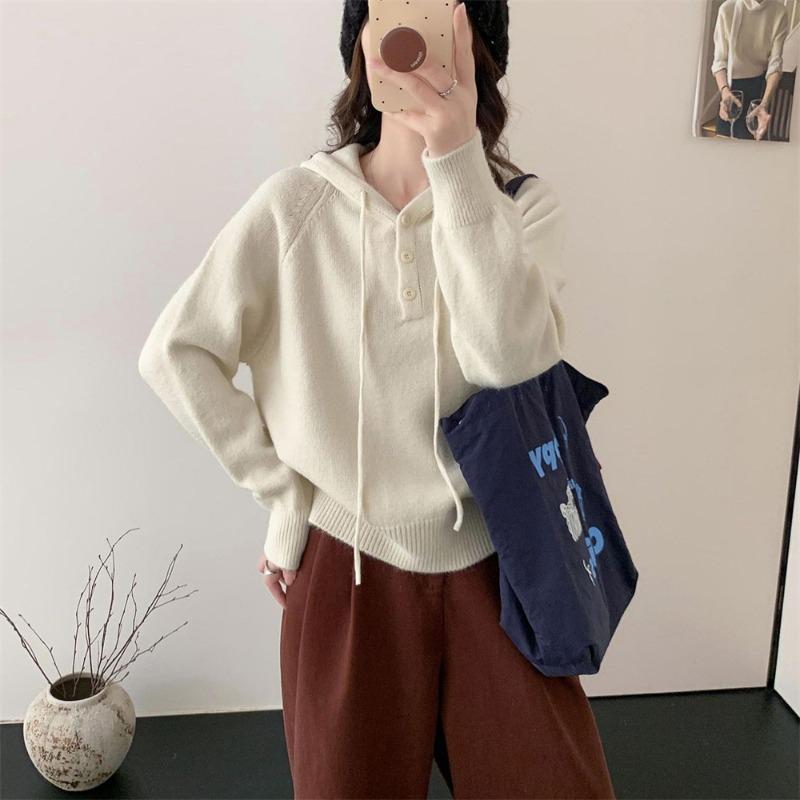 Casual High-end Pullover Sweater for Women's Outerwear Autumn and Winter New Loose Solid Color Hooded Short Knitted Top