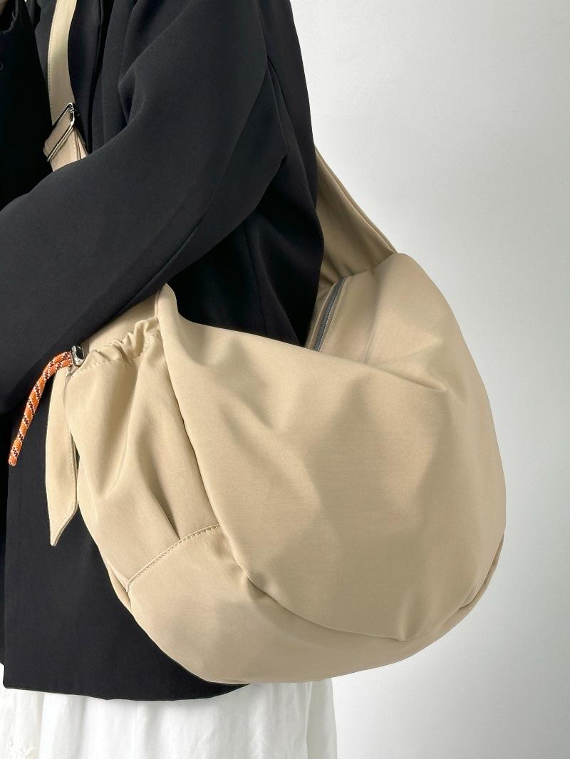 

Цветы и Молодость Цзян Шуин Чжао Чжаои Сумка Новая Спортивная Сумка Через Плечо Сумка Для Женщин коричневый