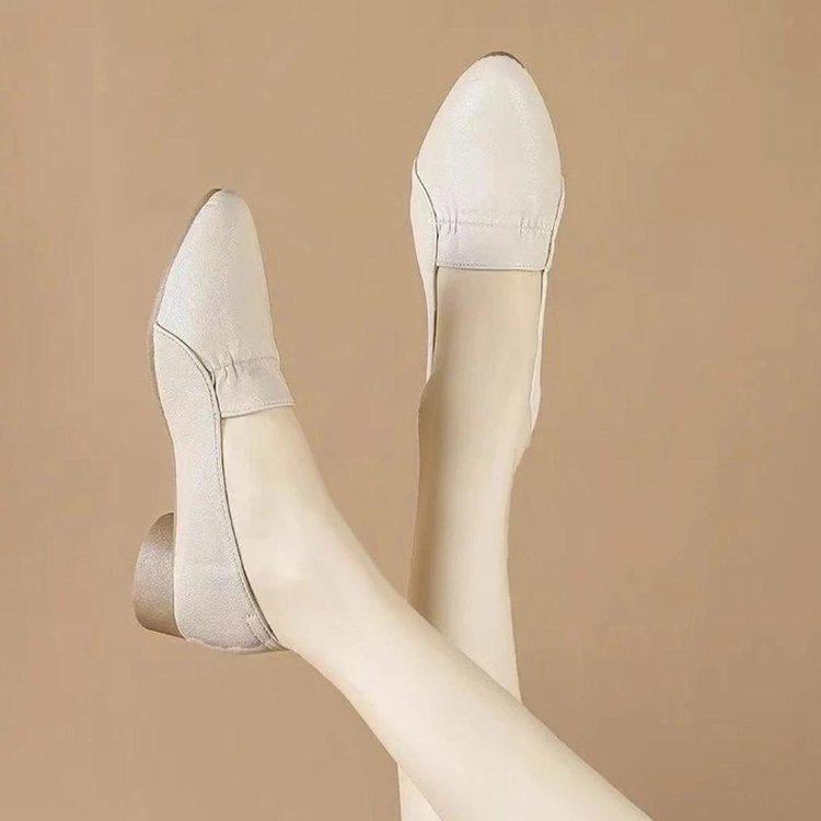 

Temperament single shoes spring new low-heeled soft leather shallow mouth soft-soled shoes Doudou shoes 41