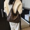 2025 new large-capacity commuter backpack women's bag autumn and winter relaxation personalized double zipper shoulder tote bag