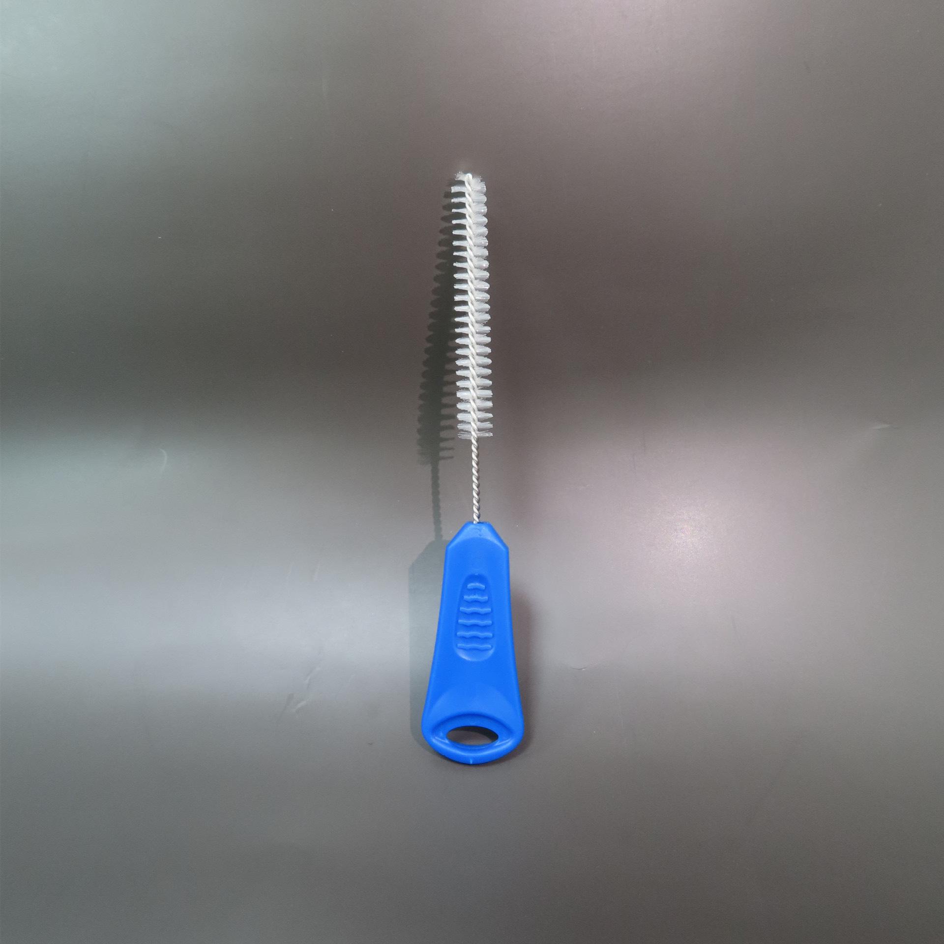 

Outdoor Water Bladder Cleaning 4-Piece Set: Nozzle, Pipe, Spring, and Brush One Size