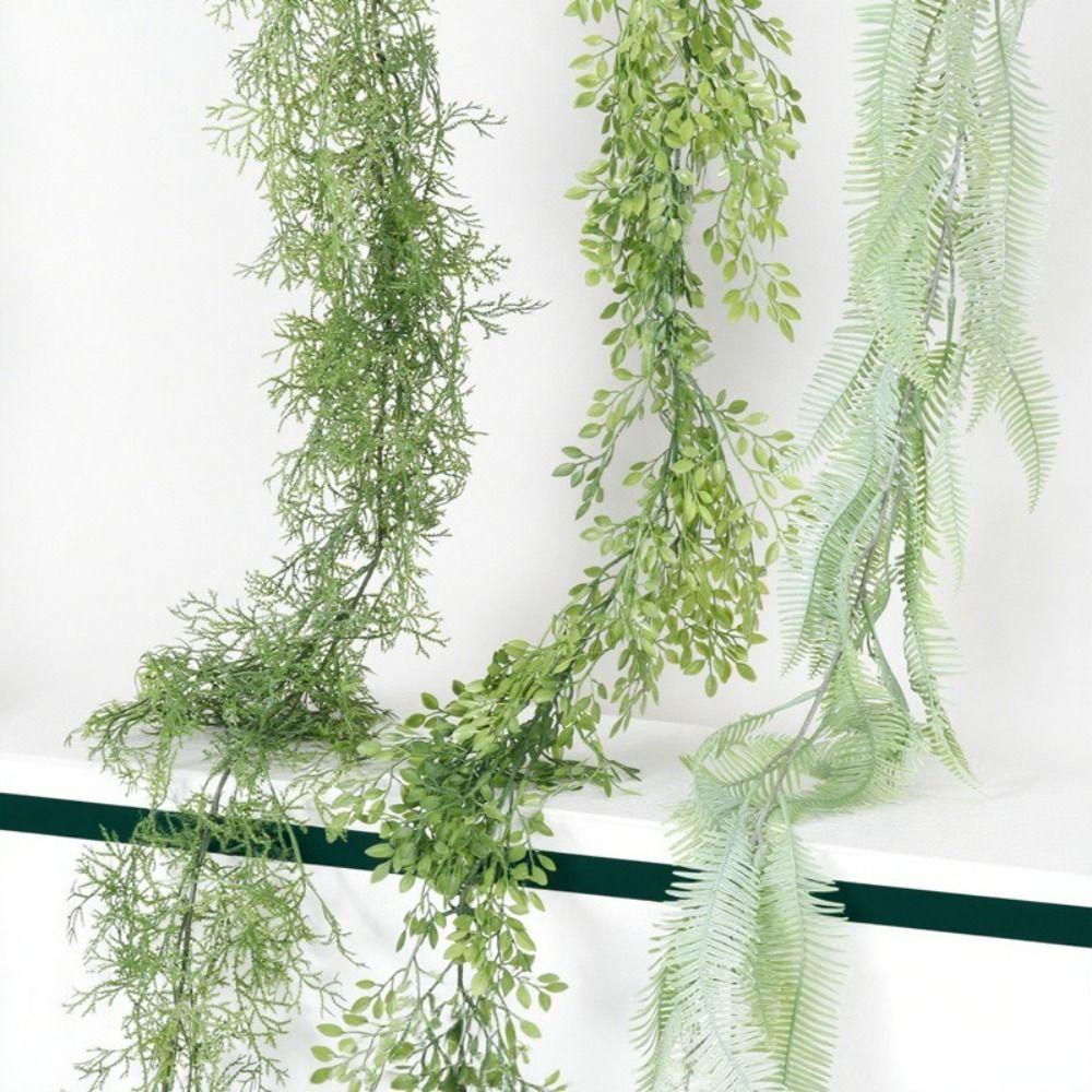 Realistisch aussehende künstliche Pflanze Ranke Hängendes Design Extra lange künstliche Efeupflanze Grüne Farbe Künstliche Zeder Ranke Innendekoration