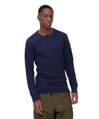 Warme Kleidung – Pullover & Langarmshirts