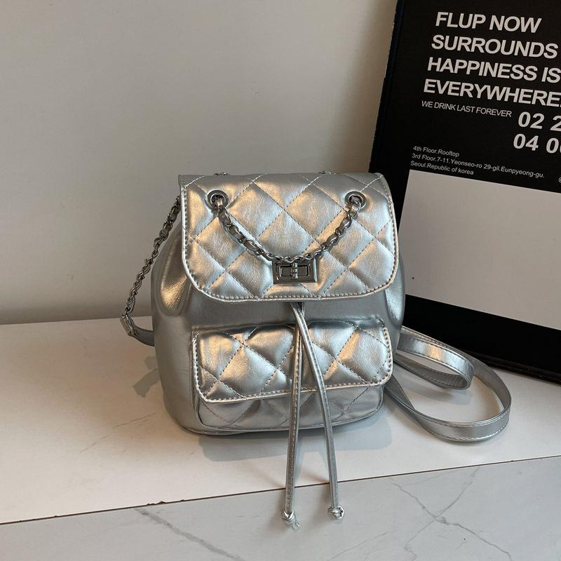 Niche Korean version of diamond chain backpack bag 2025 summer new fashion high value casual small backpack women