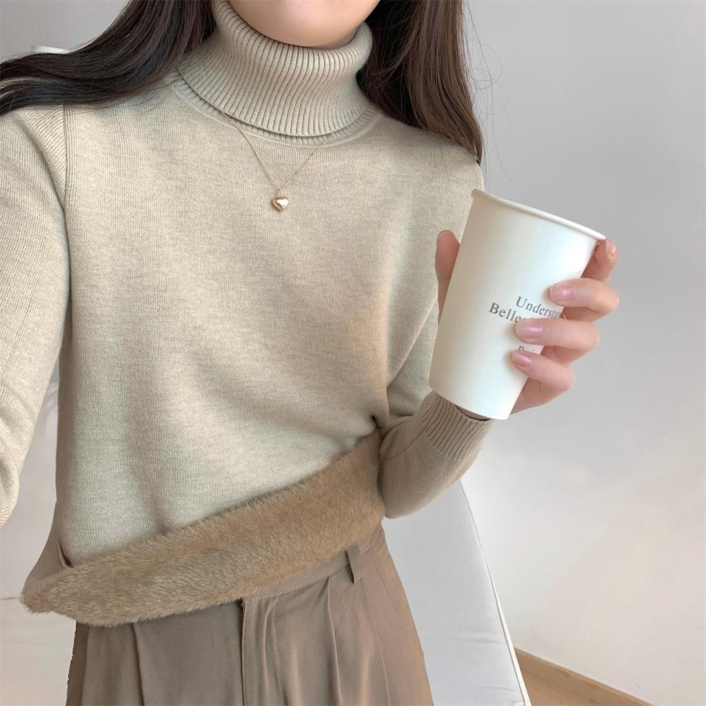 Solid color turtleneck integrated fleece thickened inner top women's winter simple basic knitted bottoming shirt soft waxy sweater
