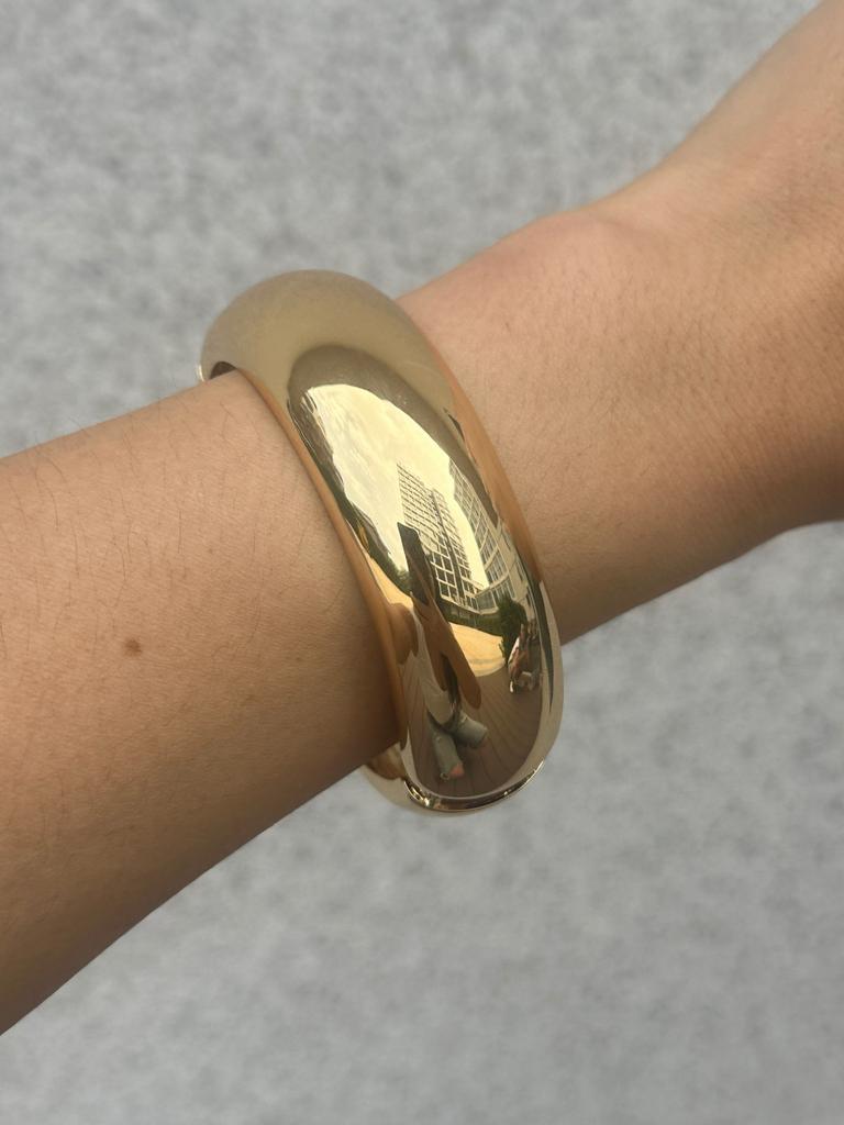 Irregular Exaggerate Resin Acrylic Chunky Wide Bangles for Women Exaggerated Geometric Metal Charm Bracelets Party Jewelry Gifts