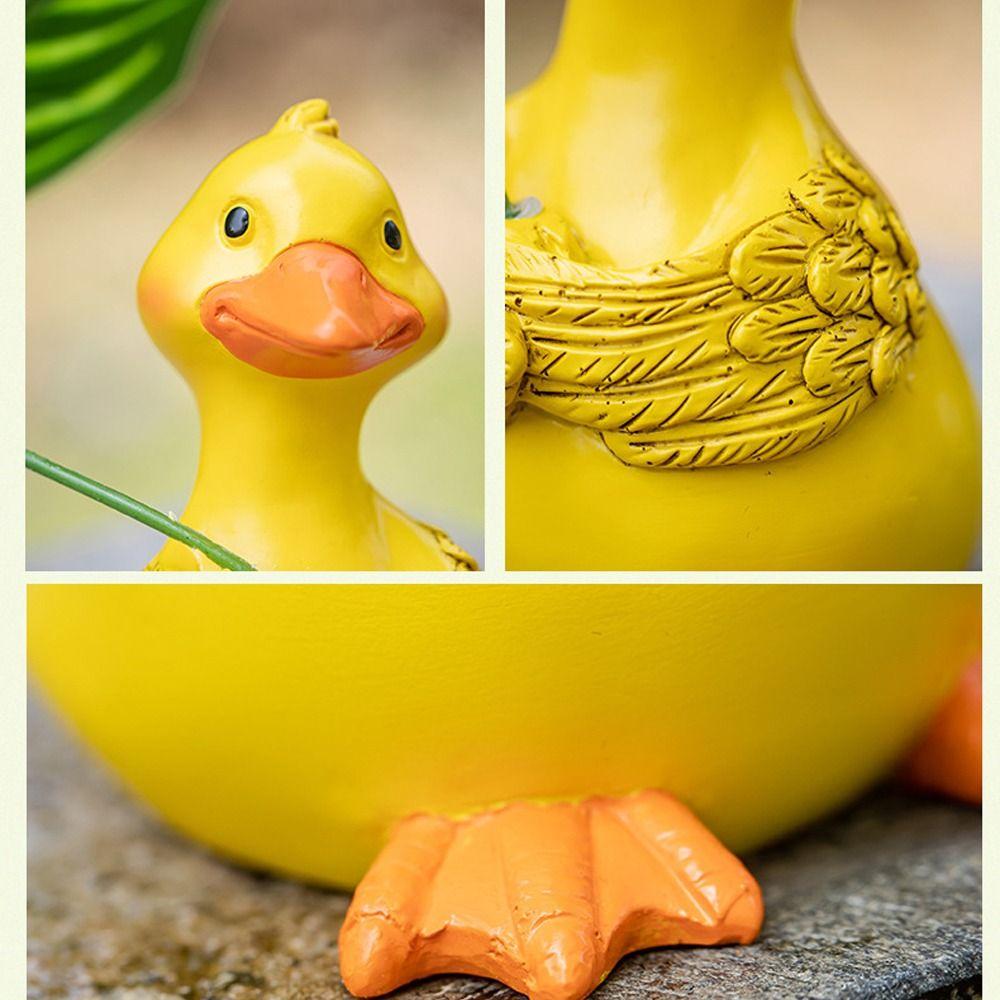 Handmade Leaf Duck Figurine Cartoon Garden Animal Statue  Indoor Outdoor