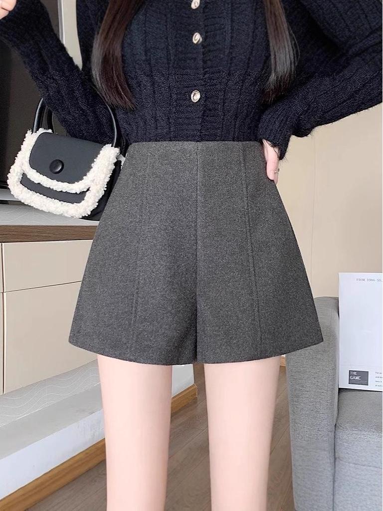 Women's High-Waisted Wide-Leg Tweed Retro Shorts, Gray - Autumn/Winter Casual Slimming Pants