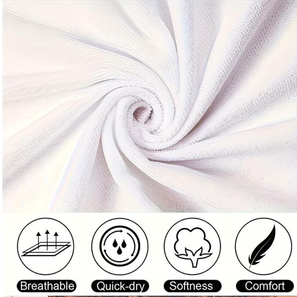 Lion Pattern Under the Setting Sun Polyester Microfiber Beach Towel Is Highly Absorbent, Suitable for Swimming and Beach Outings
