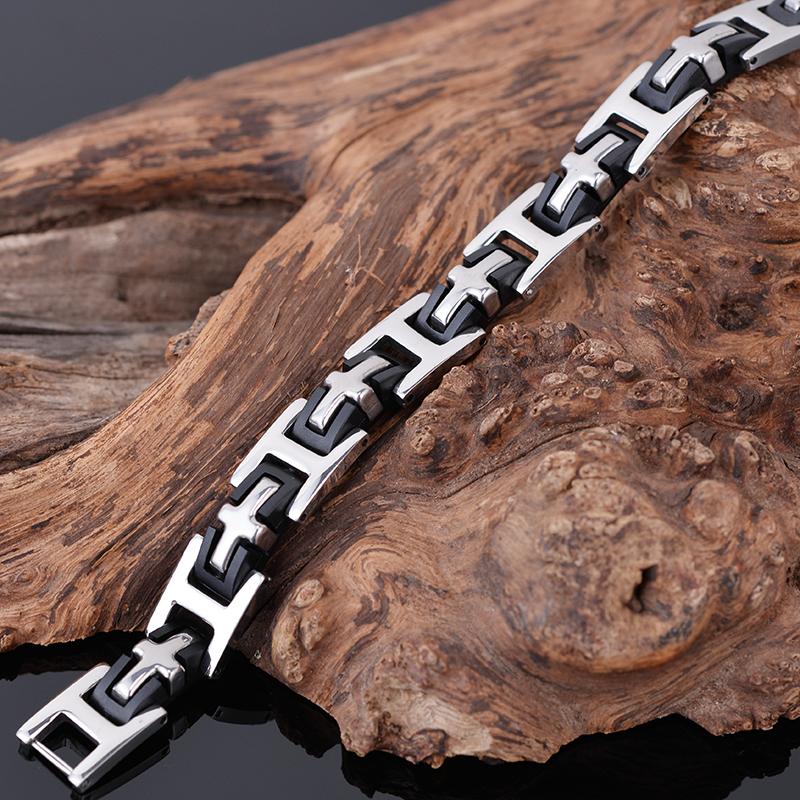 Klassisches Kreuz Herrenarmbänder 316L Edelstahl & Silikonarmband für Männer Männerschmuck Freundschaftsarmbänder für Männer an der Hand Mannenarmband