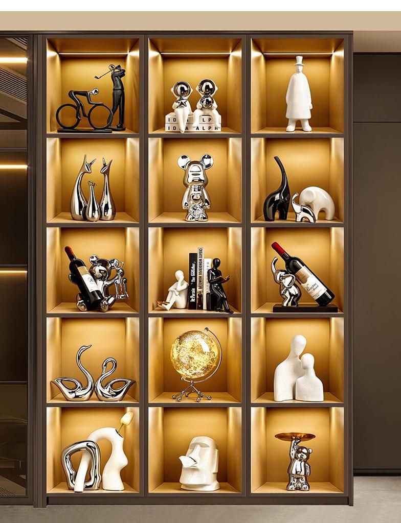 Elegant Ceramic Bear Wine Rack: Red Wine Display and Cup Holder for Luxurious Living Room Decor