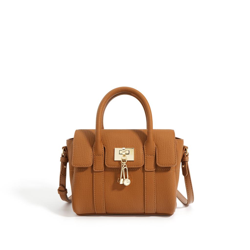 2025 niche design new commuter mailman handbag trend high sense fashion shoulder blood messenger small bag