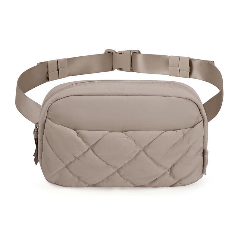 Stylish Travel Fanny Pack With Adjustable Strap And Quilted Design For Women