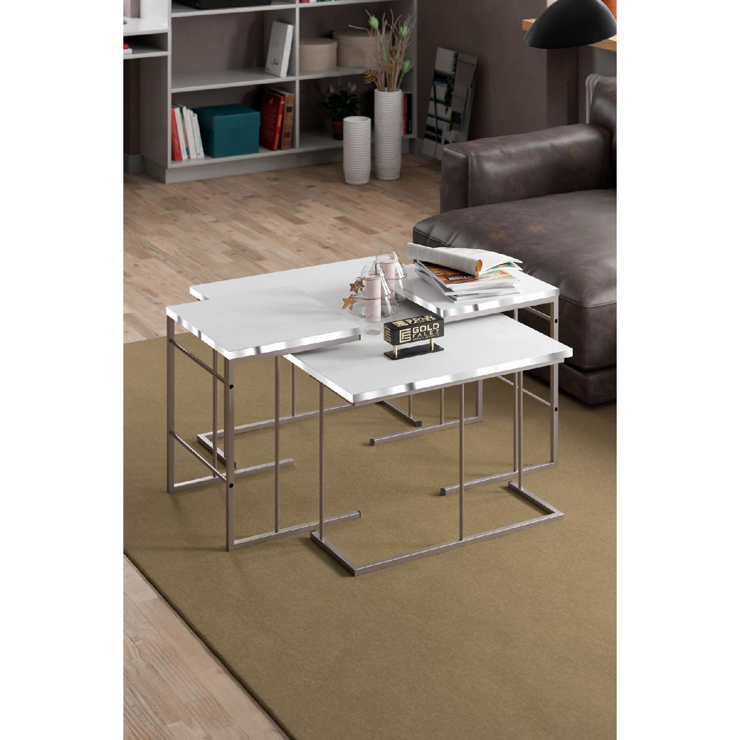 

Журнальный столик и скворечник Solo Set Silver White