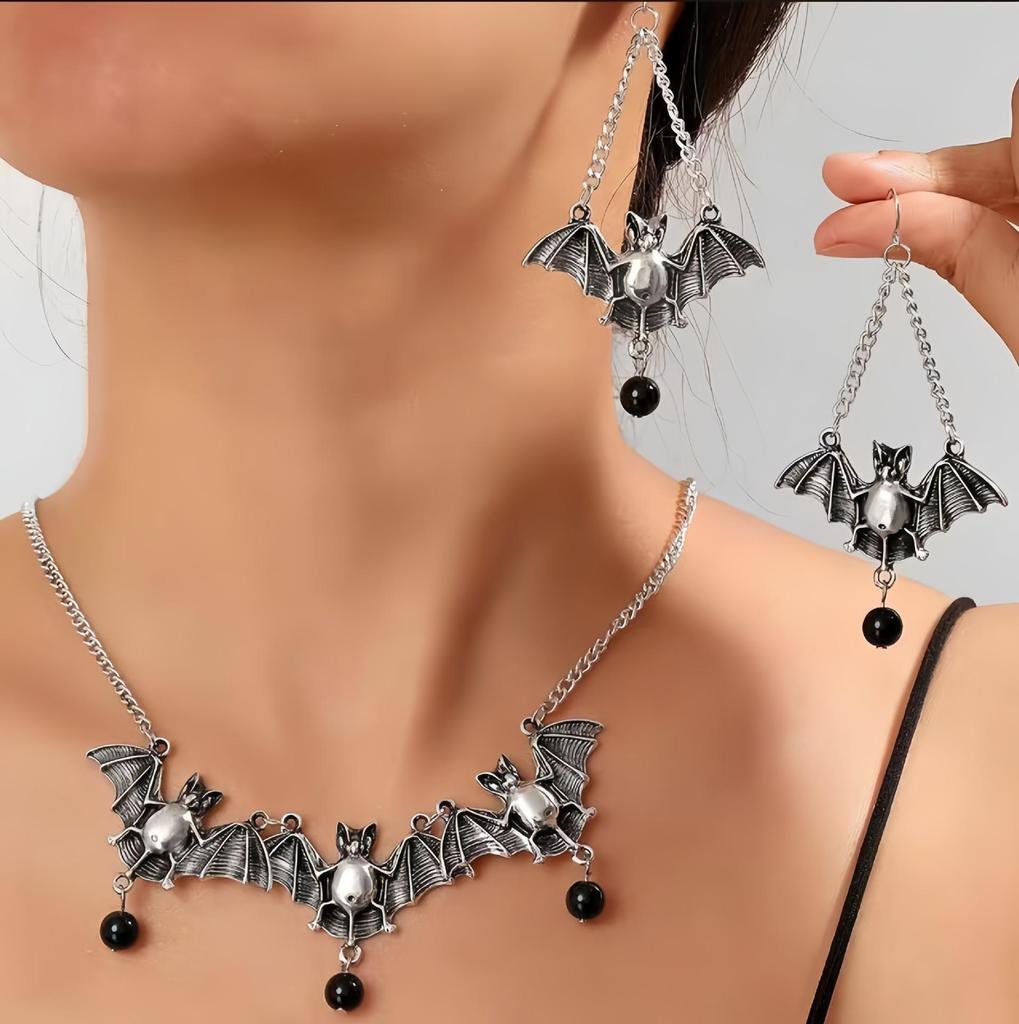 Retro Gothic Black Spider Web Necklace - Halloween Gift