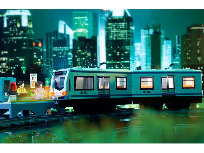 Popular Children's Educational Subway Train Model Building Blocks Toy Set