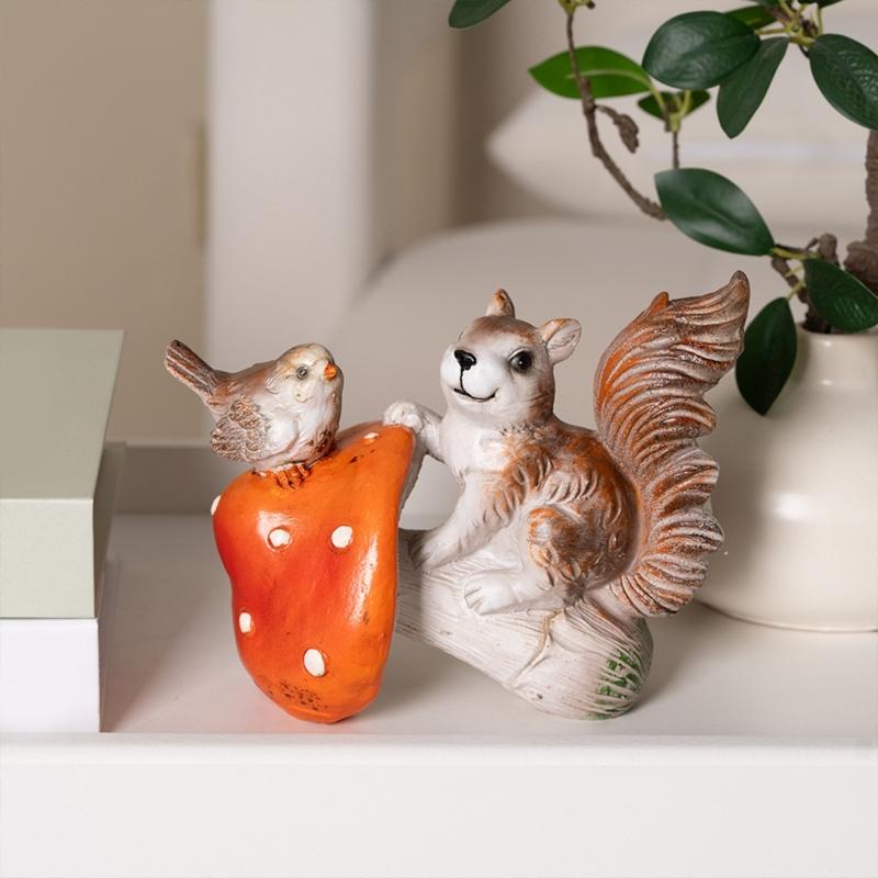 Garden Squirrels Bird On Mushroom Statues Resin Animal Figurines for Outdoor Lawn Garden Decors Table Centrepieces