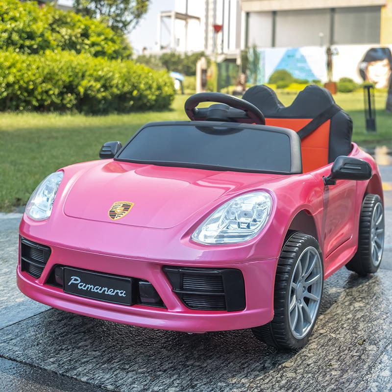 

Детский электромобиль с дистанционным управлением, фарами, музыкой и режимом коляски для мальчиков и девочек.