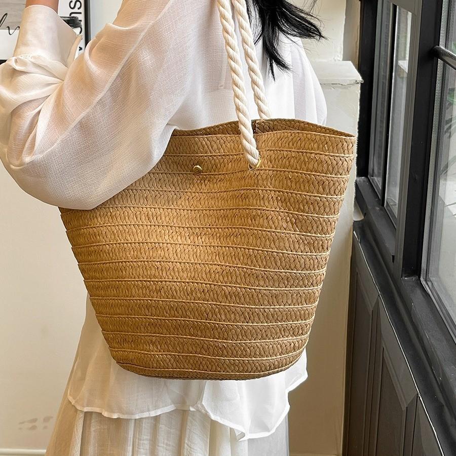 2024 Summer Stylish Large Capacity Woven Tote Bag For Women In Beige And Khaki For Casual Travel