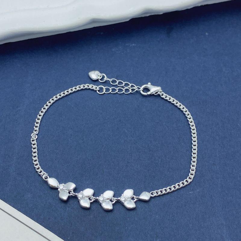 S925 Sterling Silver Heart-to-Heart Friendship Bracelet: Elegant, Fashionable, and Stylish 925 Sterling Silver