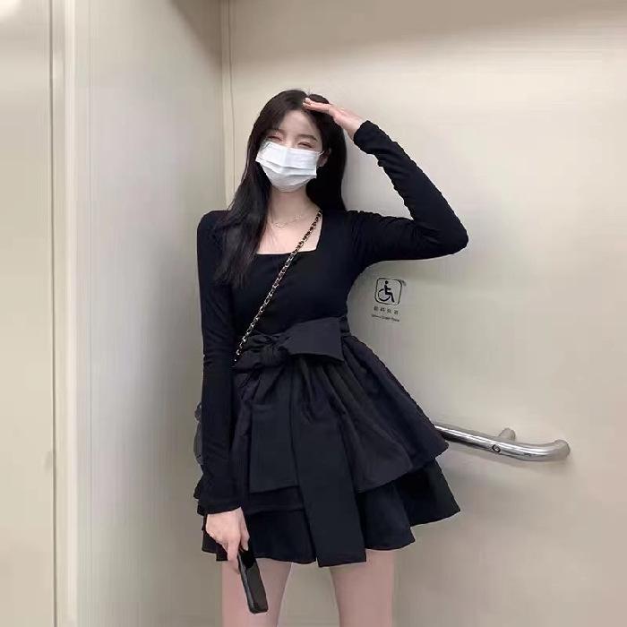 

Осень 2025 Французский шик Квадратный вырез Приталенное Платье в стиле Хепберн Маленькое черное платье XL