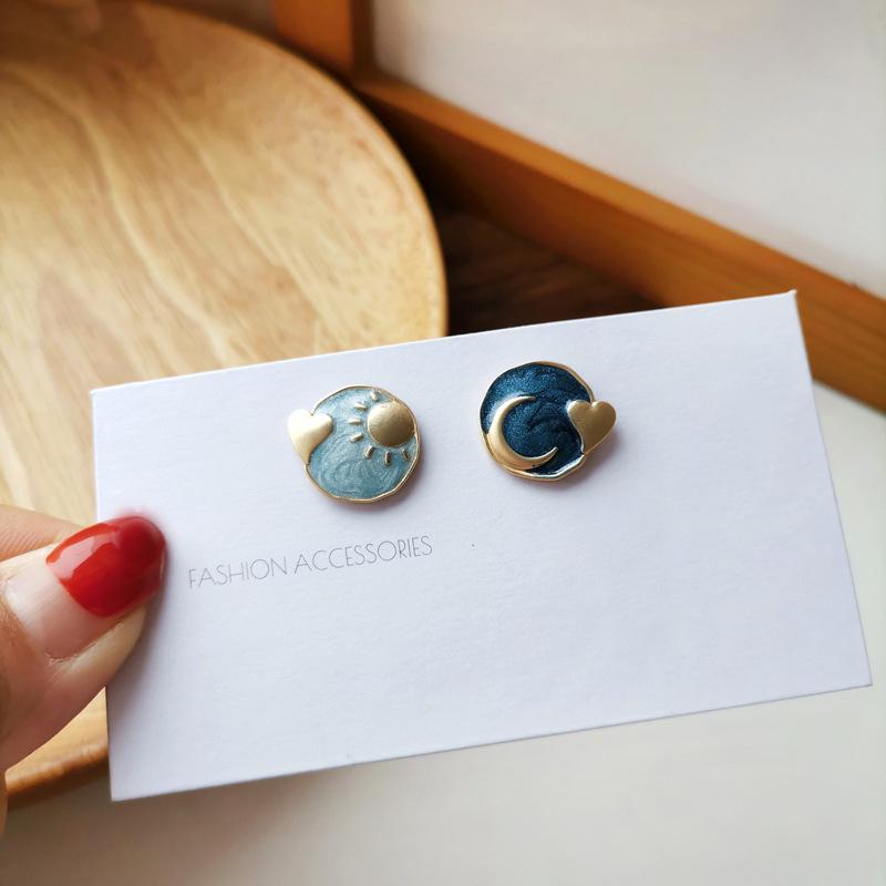 Spring/Summer Pearl Studs: High-End 925 Silver Cute Earrings for Women