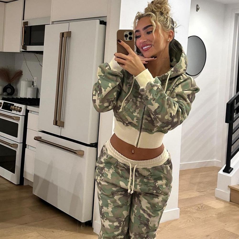 Y2K Pink Camouflage Sportswear Two Piece Set Women Hip-hop Rock Waist Exposed Slim Zipper Hoodie New Punk Casual Sports Pants