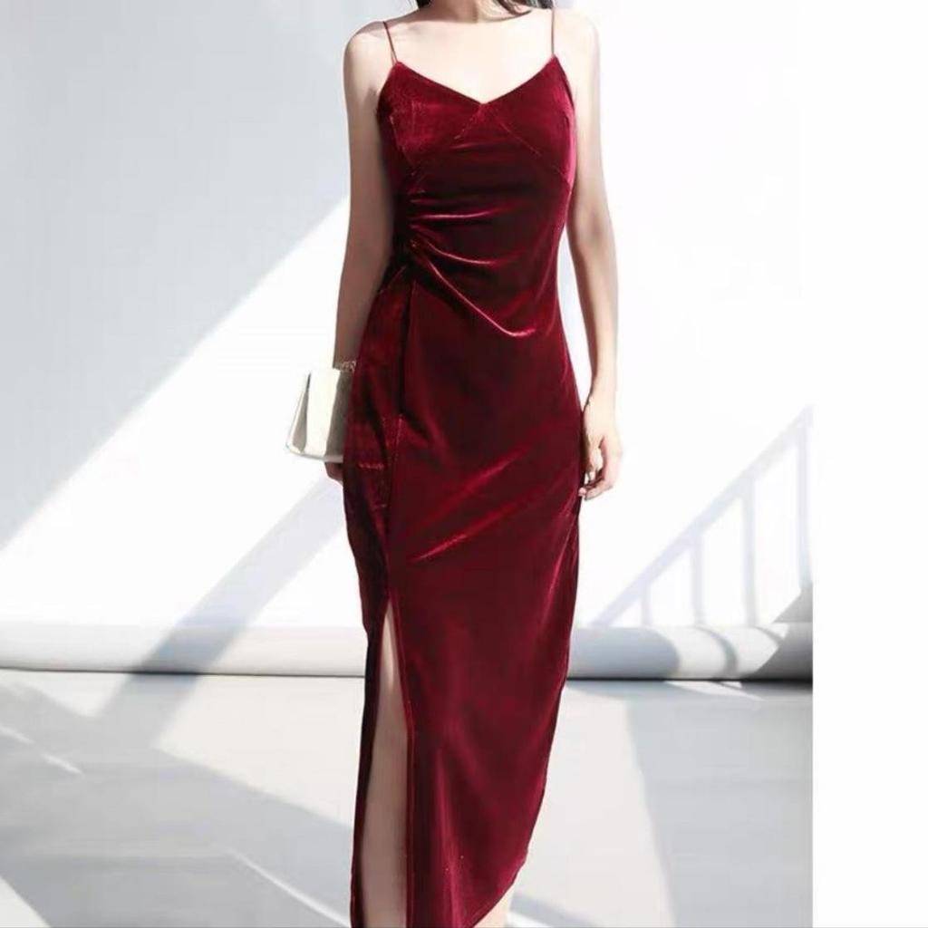 Women's Mid-Length Black Gold Velvet Slit Camisole Dress - New Spring Style