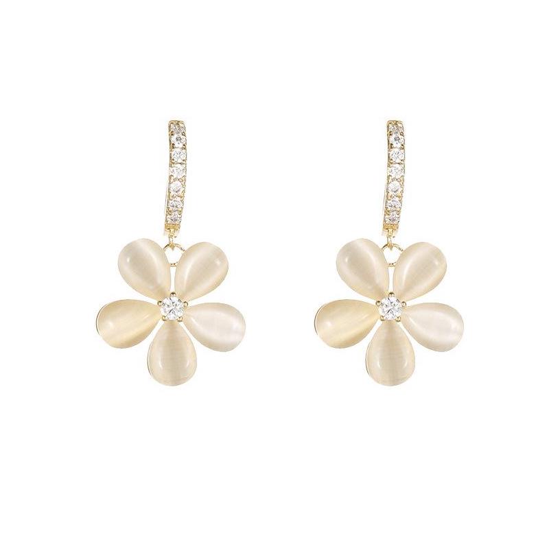 2023 Trendy Versatile Ear Cuffs with Cat's Eye Stone Flower Design – Elegant Korean Style Niche Earrings