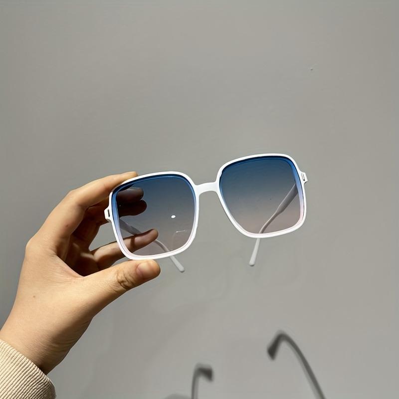 1 Piece of Creative Plain Faced Women's Dressing Glasses Stylish and High-end Glasses Trendy Outfit