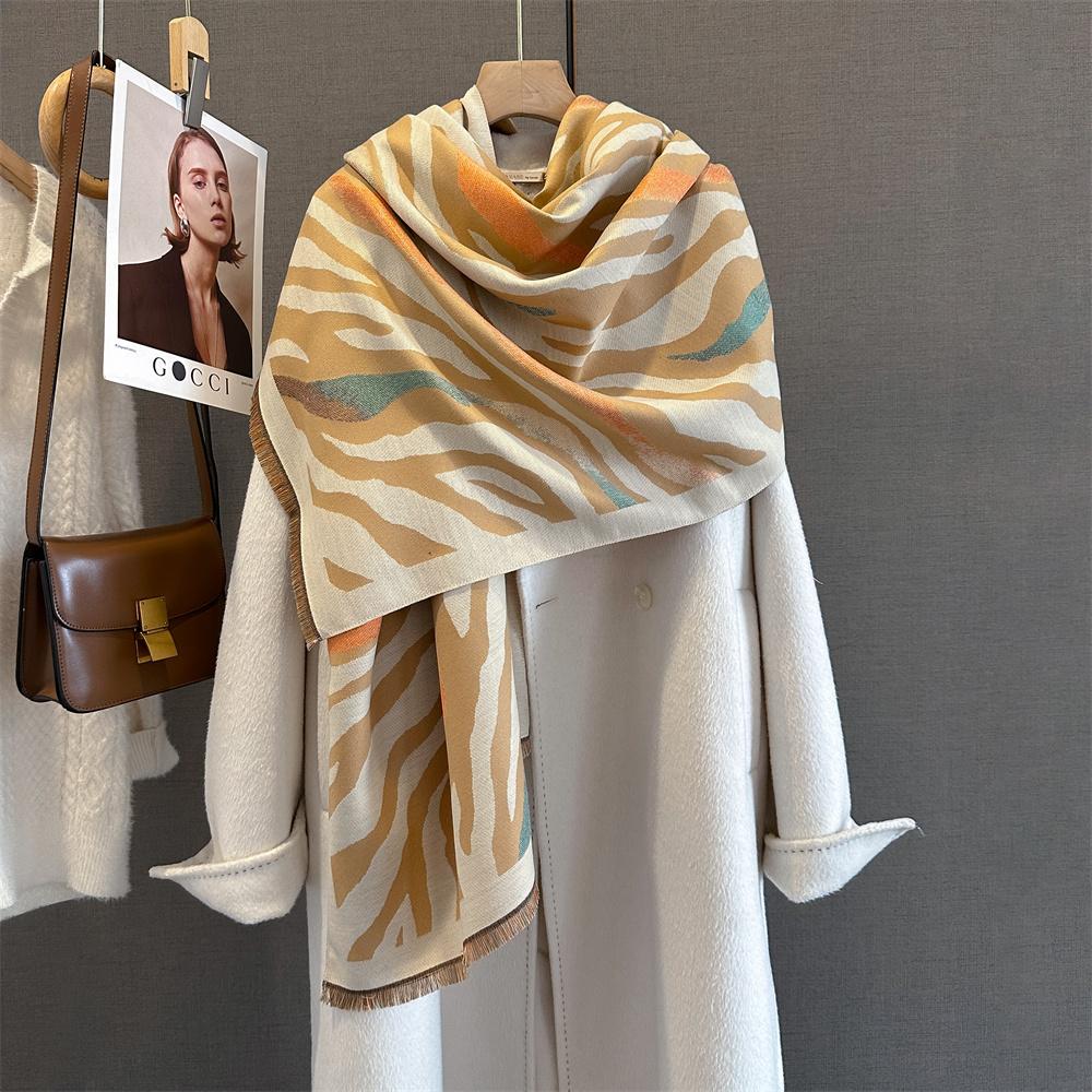 Warm Women Winter Cashmere Scarf Stripe Print Shawl Wrap Soft Pareo Elegant Poncho Femal Thick Warm Blanket Echarpe Pashmina