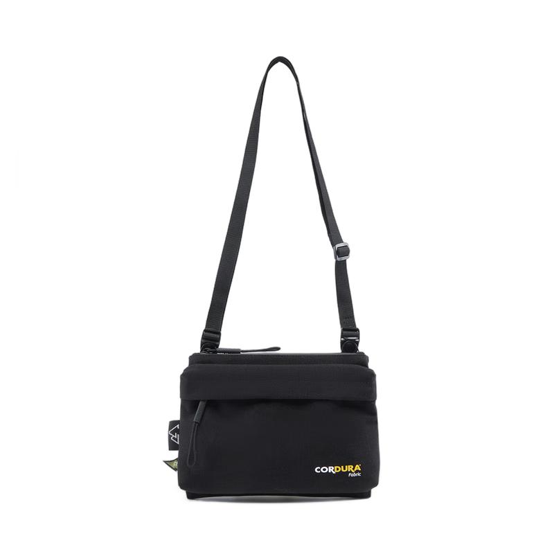 Li-Ning CF Stream Outdoor Small Crossbody Bag Free Size 2190₽