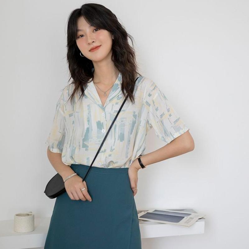 Printed Style Women's Shirt Summer Loose Thin Turndown Collar Button Up Ladies Shirts Fashionable Famale Minimalist Style Casual Top
