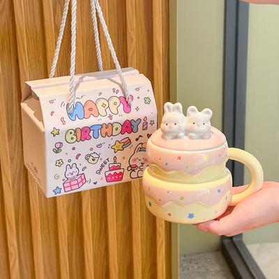 Cadeau d'anniversaire pour une fille Tasse en céramique avec couvercle Lapin à l'air distingué Mug à gâteau Cadeau souvenir pour meilleure amie Boîte cadeau