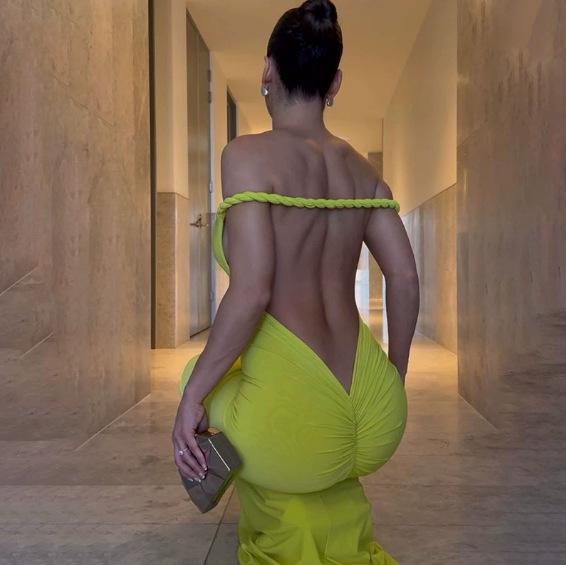 Rochie Maxi Bodycon Ruched Fără Spate cu Gât Legat, pentru Femei, Primăvară/Vară 2026, pentru Vacanță și Plajă.