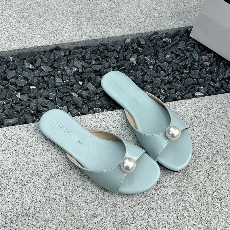 French satin pearl open-toe one-word high heels female 2025 spring and summer new fairy temperament thin heel cool slippers
