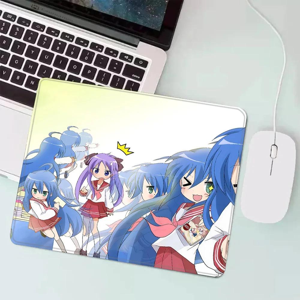 

Lucky Star Konata Izumi Small Gaming Mouse Pad XS Mousepad Desktop Decoration Office Desk Mat Rug for PC Gamer Anti-slip Rubber 220X180X2MM