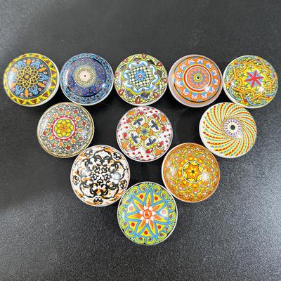Bohemian Ceramiczna Gałka do Szafki Pojedynczy Otwór Uchwyt do Szuflady z Metalową Podstawą do Mebli Drzwi Retro Okucie Sprzętowe