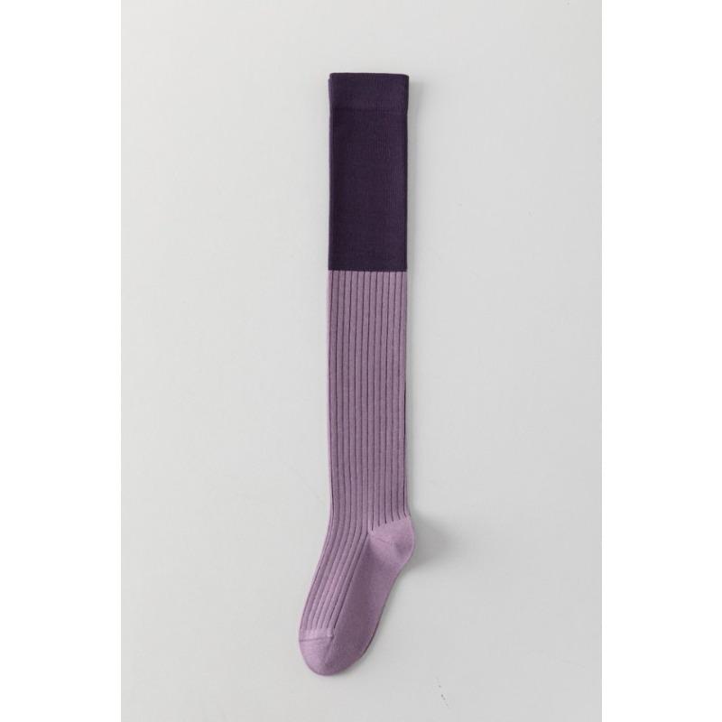 

Коледжний стиль Компресійні комікси Гомілкові шкарпетки Контрастні чорно-сірі Жіночі смугасті шкарпетки вище коліна Осінні та зимові шкарпетки до стегна 1 pair фіолетовий