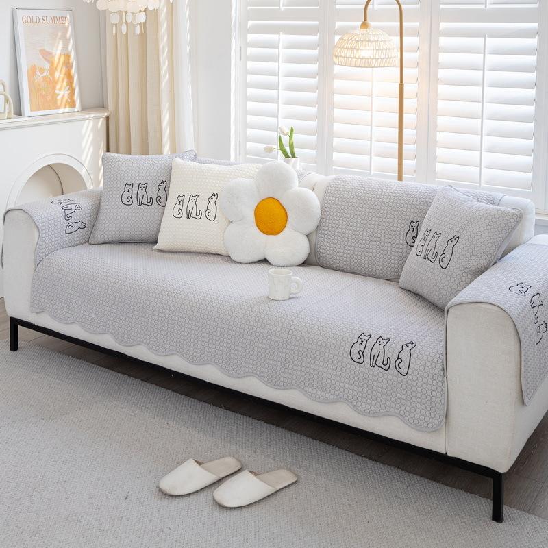 Cotton Cartoon Embroidered Sofa Cushion Non-slip Four Seasons Universal Sofa Cover Modern Solid Color Circle Pattern Sofa Cover