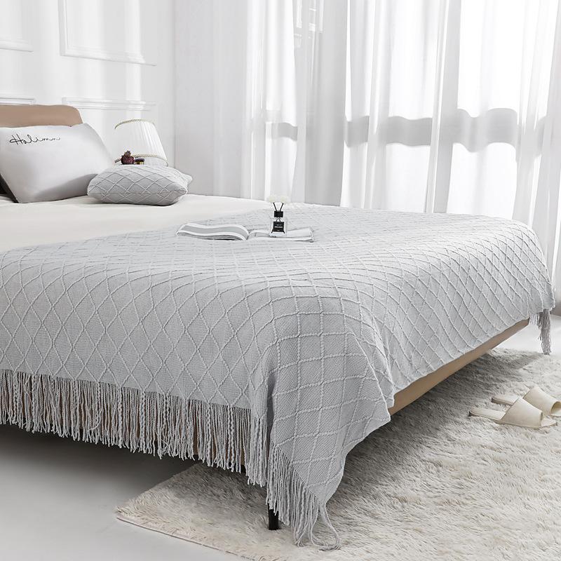 

130x220CM Sofa Blanket Retro Diamond Wool Blanket Color Knitted Bed End Bed Matching Towel Bed Tail Towel Cover Blanket 130x220CM светло-серый