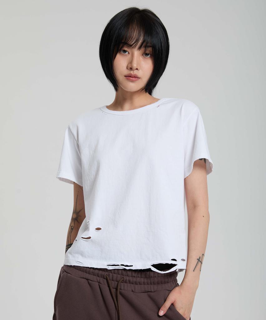 KODEOBEULTEIJI Damaged Crop Short Sleeve T-Shirt - White