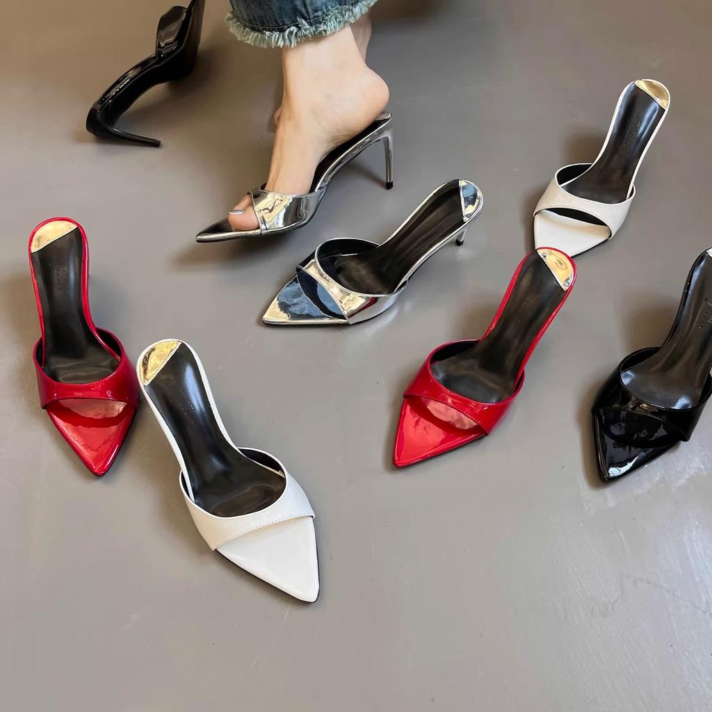 Internet celebrity fashion show legs long high heels slippers women 2025 new summer wear pointed toe stiletto word sandals