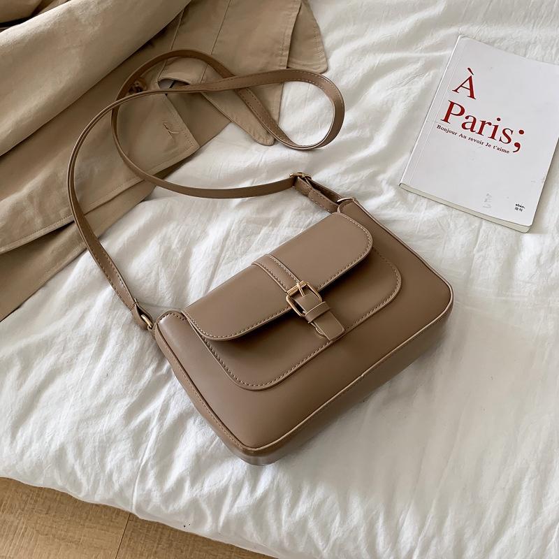 IELGY female bag Korean fashion trend shoulder bag retro simple messenger bag