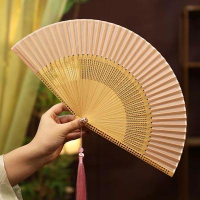 Folding Fan In Ancient Chinese Style for Women, Easy To Carry In Summer, Suitable for Dance, Hanfu, Cheongsam, and Runway Shows, Easy To Open and