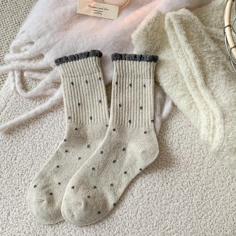 Autumn And Winter Women'S Thick Dopamine Warm Mid-Calf Socks With Lace And Polka