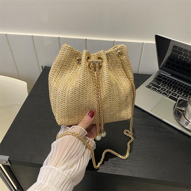Women's Summer Straw Shoulder Bag Lightweight Woven Beach Purse with Chain Strap & Drawstring for Vacation Storage Bag